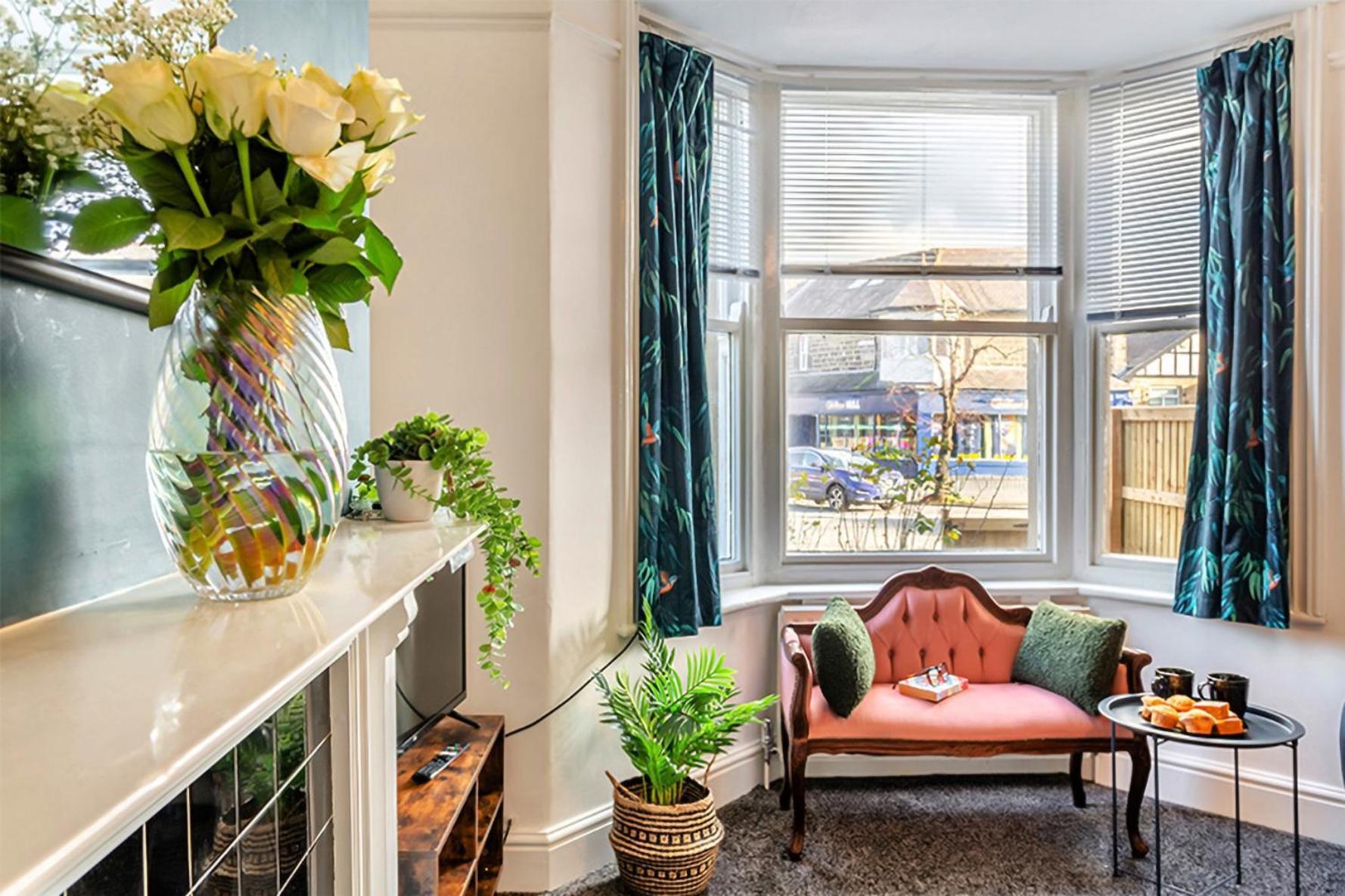 The Harrogate House - 4 Bed Townhouse Lägenhet Exteriör bild